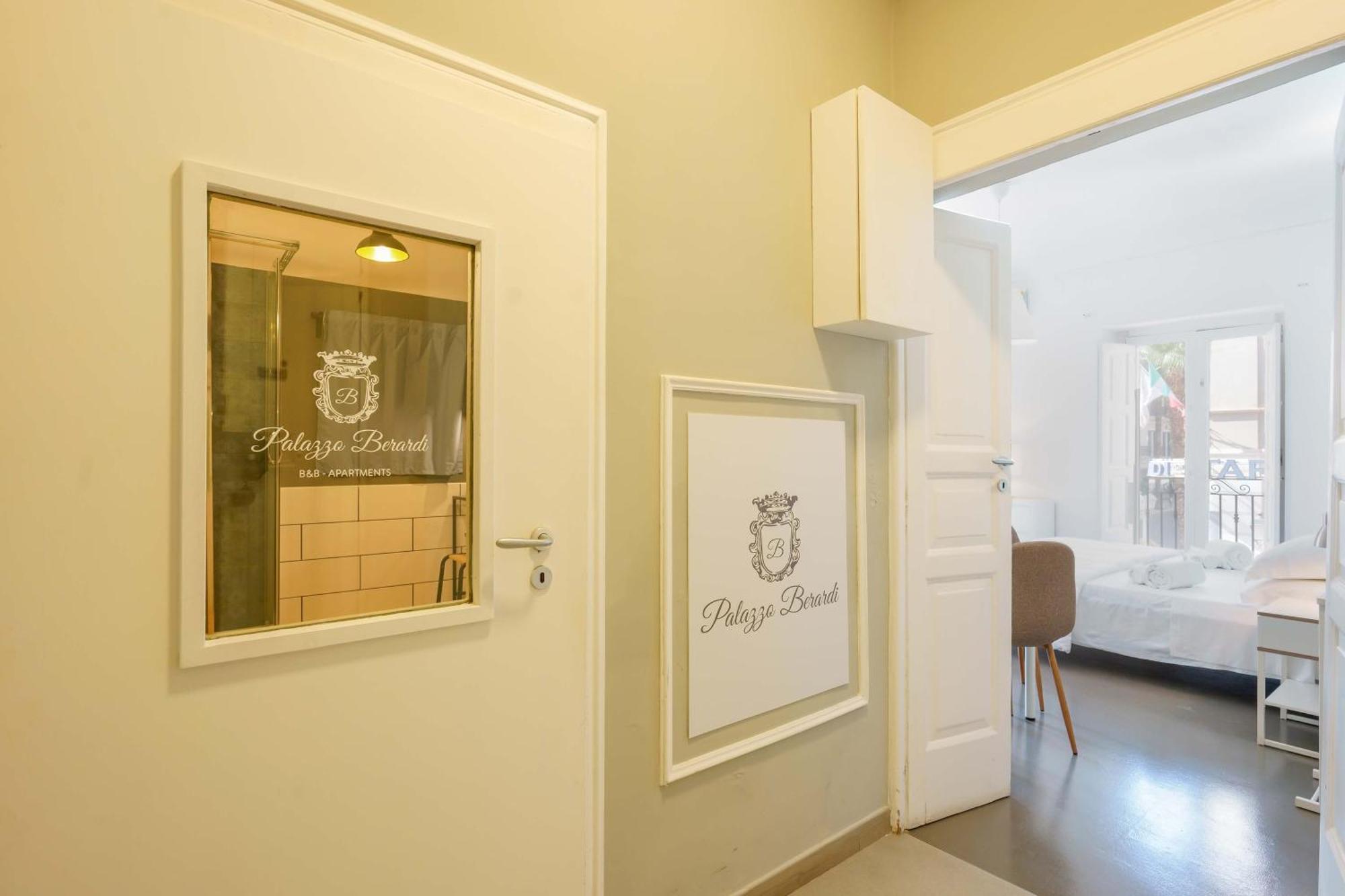 Palazzo Berardi Bed & Breakfast Taranto Eksteriør bilde