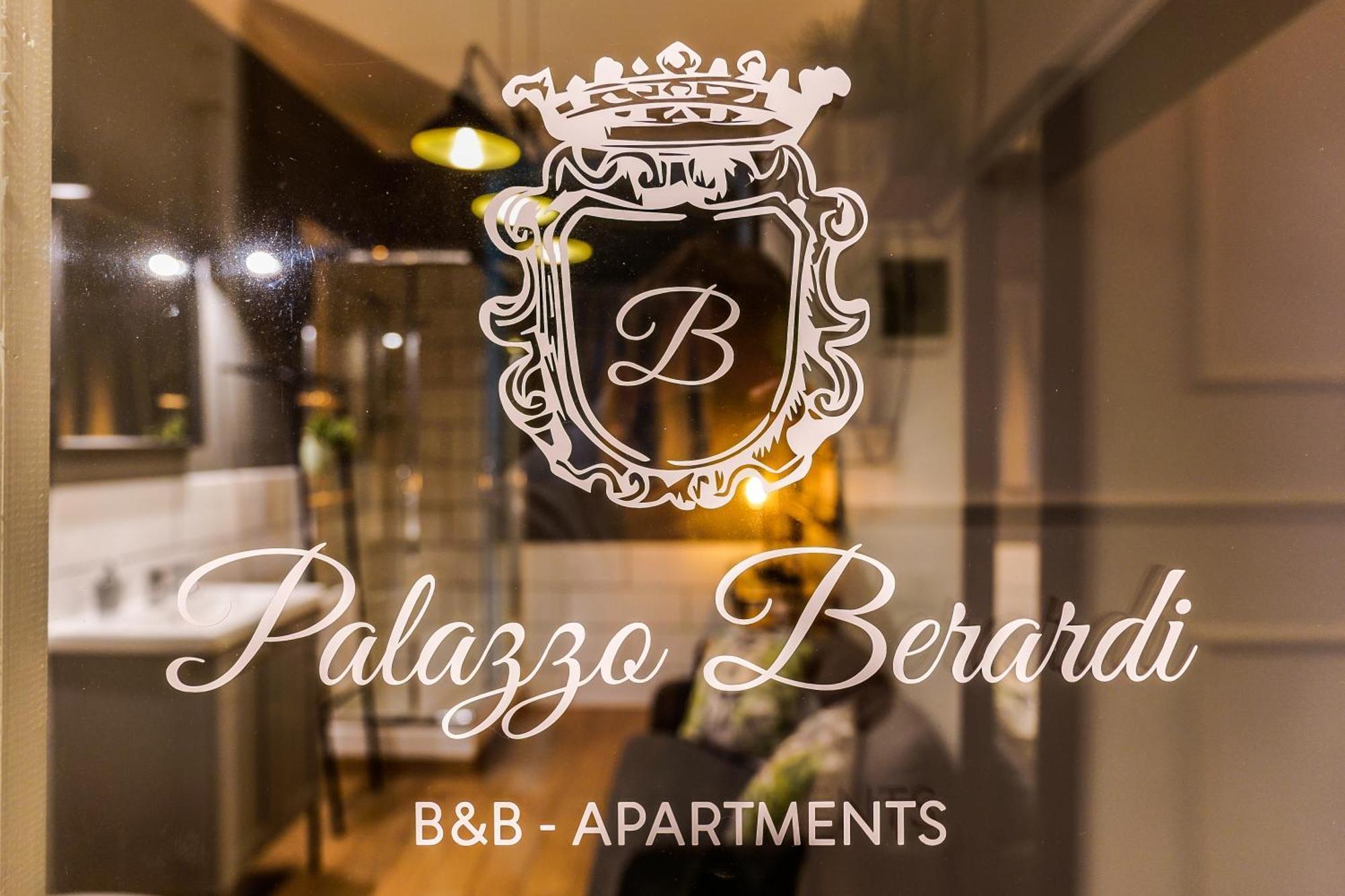 Palazzo Berardi Bed & Breakfast Taranto Eksteriør bilde