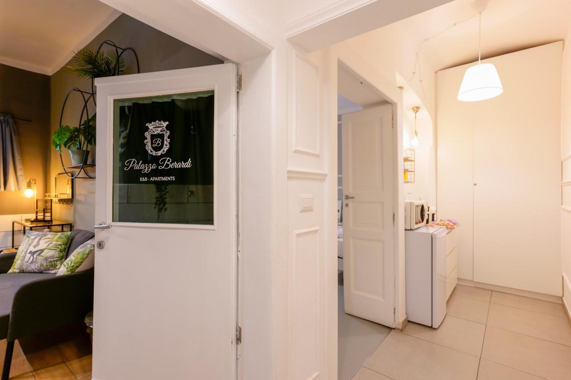 Palazzo Berardi Bed & Breakfast Taranto Eksteriør bilde